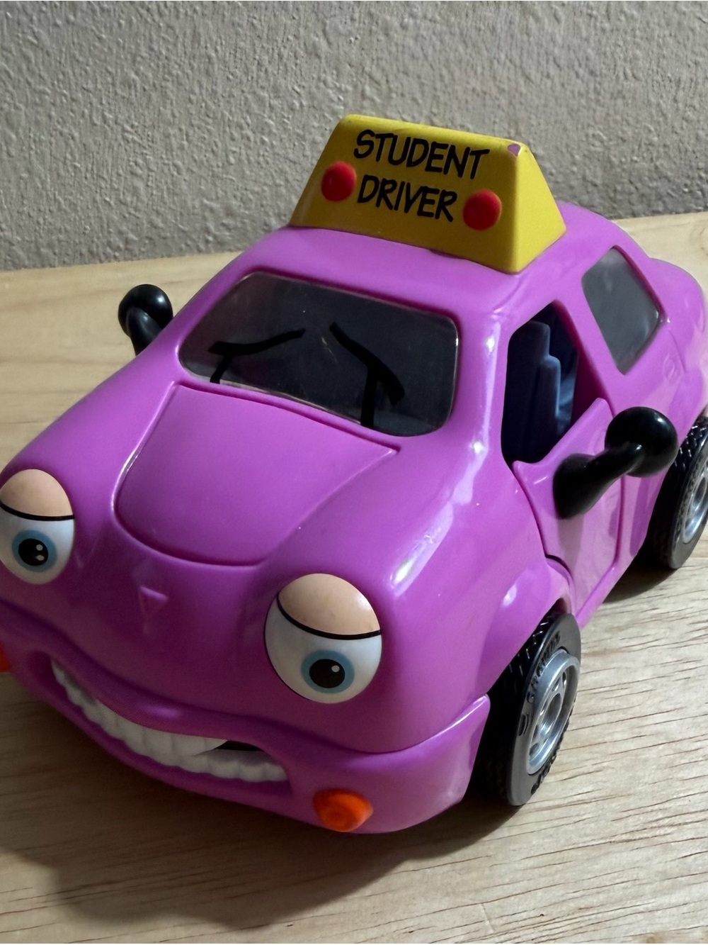 Chevron Cars 1998 DANNI DRIVER Student Driver #11